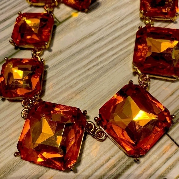 VINTAGE STUNNING orange topaz color necklace and earring set.​​ - Picture 6 of 16